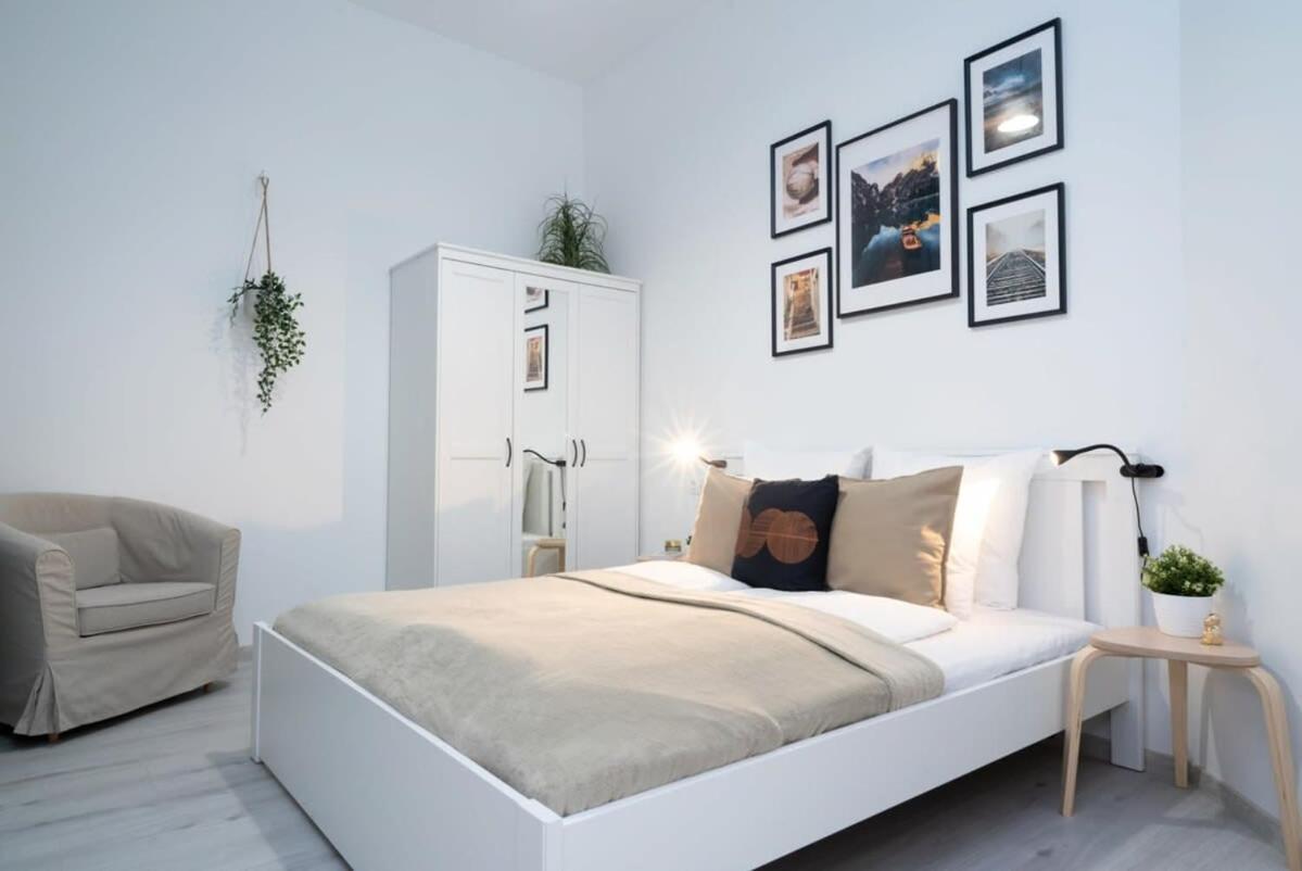 בודפשט New Home At Exlusive Central Location מראה חיצוני תמונה