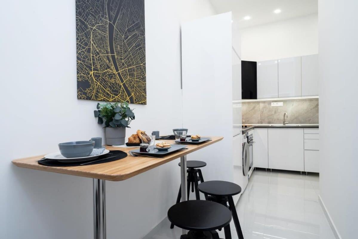 בודפשט New Home At Exlusive Central Location מראה חיצוני תמונה
