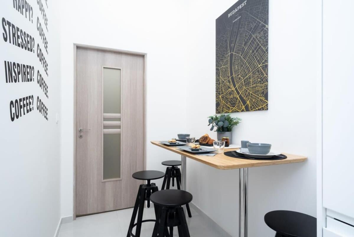 בודפשט New Home At Exlusive Central Location מראה חיצוני תמונה