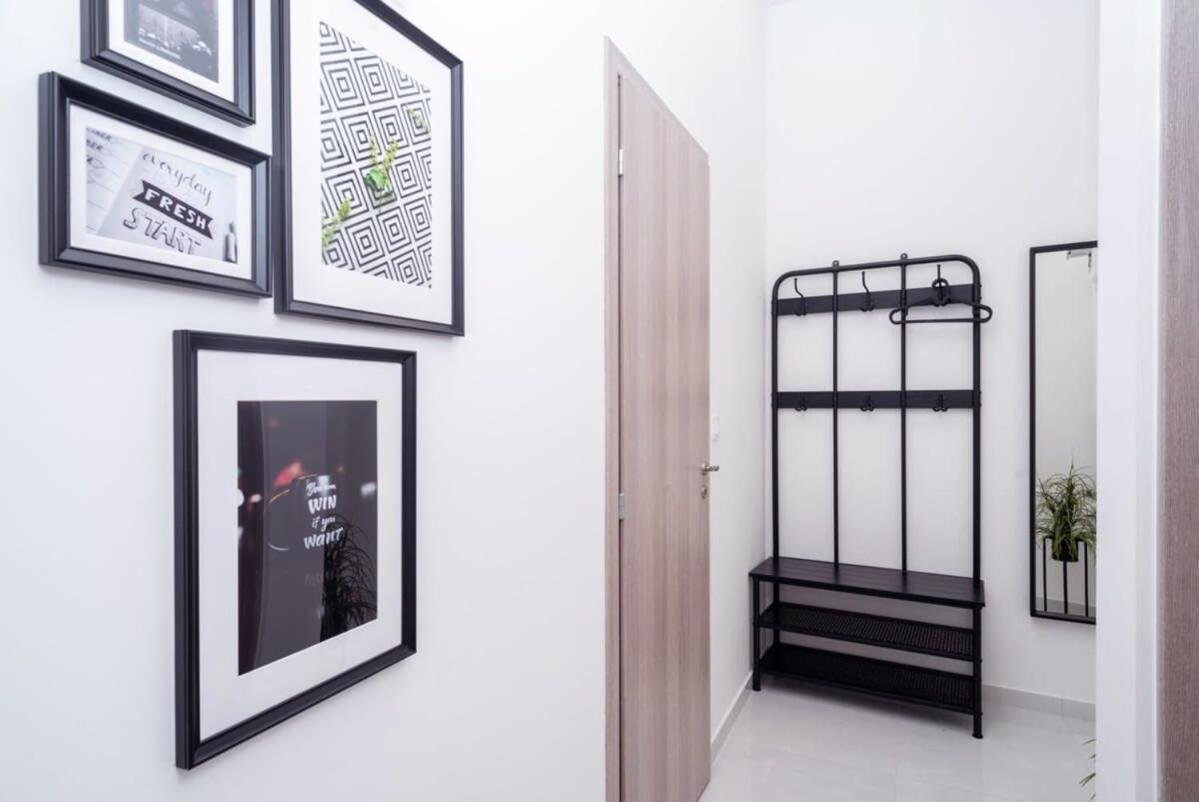 בודפשט New Home At Exlusive Central Location מראה חיצוני תמונה