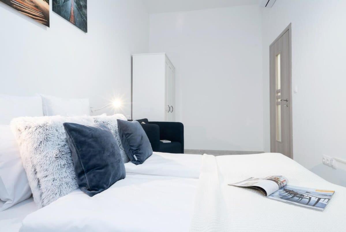 בודפשט New Home At Exlusive Central Location מראה חיצוני תמונה